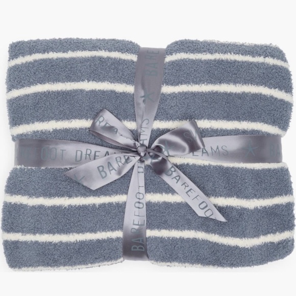 Barefoot Dreams Other - NWT Barefoot Dreams Shadow Blue Cream CozyChic Soft Blanket